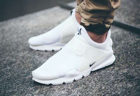 nike sock dart men's